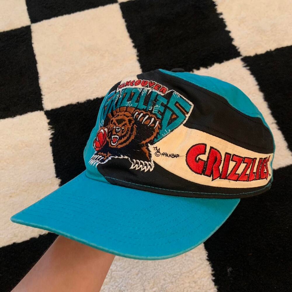 Vintage 1991 Vancouver Grizzlies NBA Snapback hat